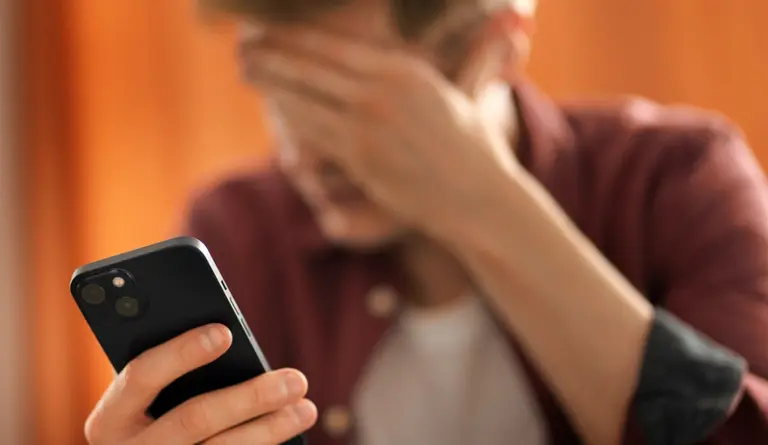 Fraudes digitales con IA: revelan cómo protegerse en la era de la inmediatez