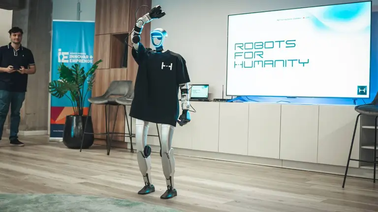 Córdoba inaugura el primer centro de entrenamiento de robots humanoides: la iniciativa de esta startup