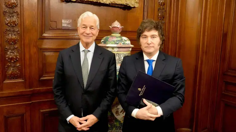 Megabanco de EE.UU. que apoyó a Milei lanzó novedoso sistema para dar créditos (espera OK del BCRA)