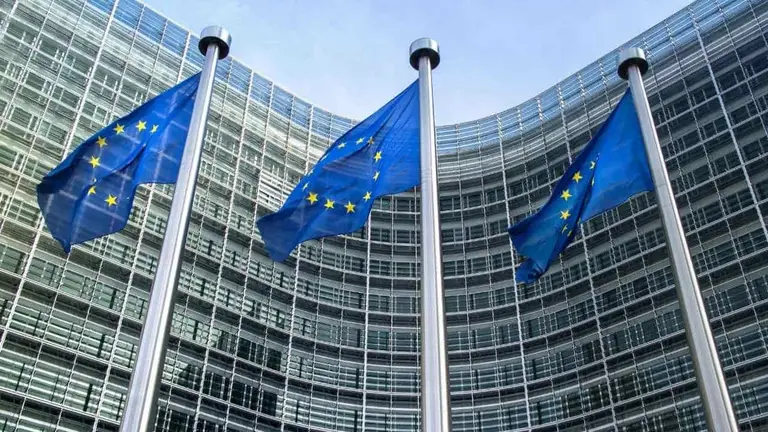 La Unión Europea analiza crear un regulador "estilo SEC" para supervisar exchanges cripto