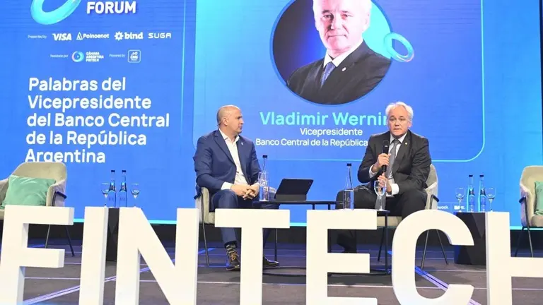 "Creemos en la libertad financiera": el BCRA rechaza las CBDC y respalda a las stablecoins