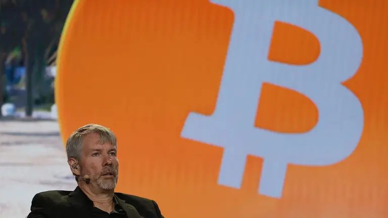 Un posteo y miles de dólares: cómo Saylor volvió a impulsar el precio del Bitcoin