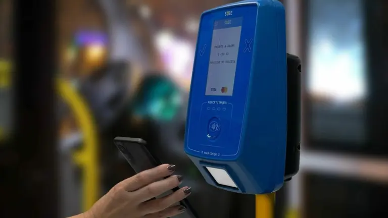 Chau SUBE: la costa se despide del plástico y apuesta por pagos digitales con celular y tarjeta