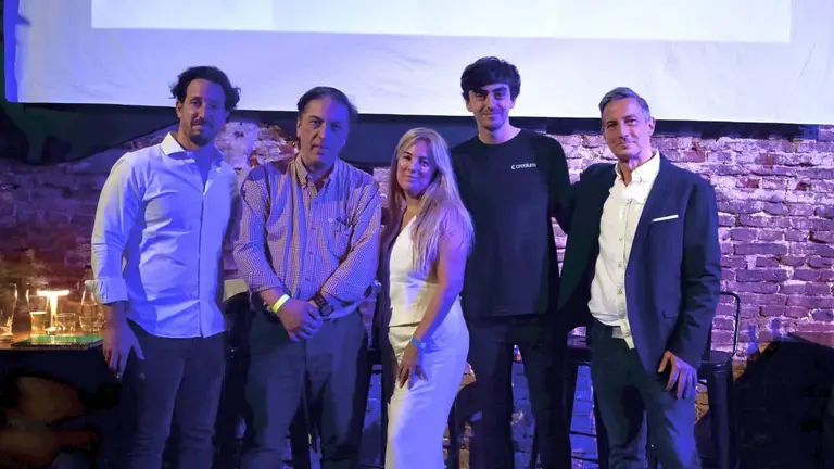 Fintech ofrece una cuenta empresa para Pymes y comercios, integrando servicios bancarios