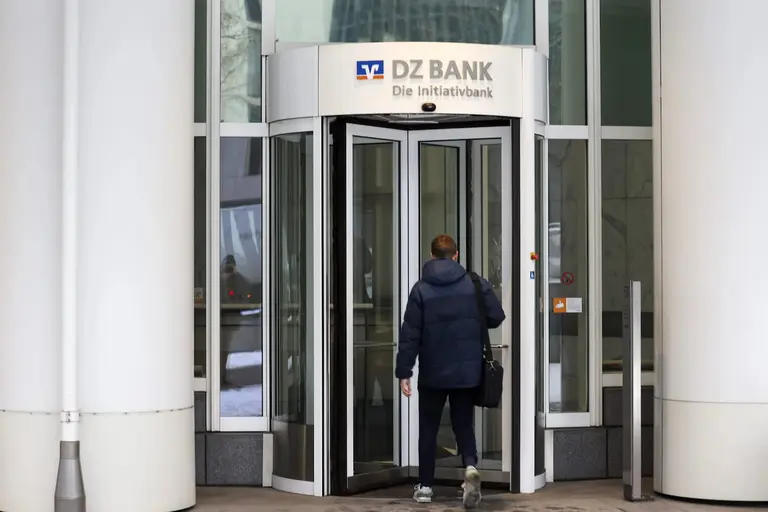 El segundo banco más grande de Alemania ofrecerá comercio cripto minorista con licencia MiCA