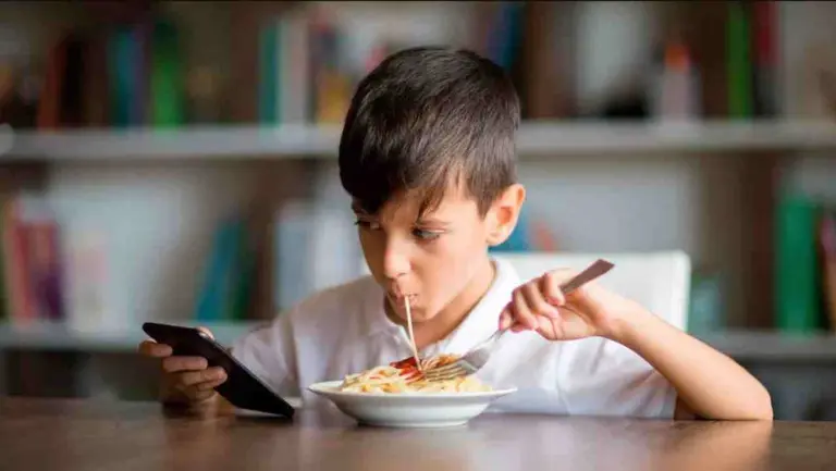 Meta, TikTok y Snapchat van a juicio acusados de generar adicción en los niños