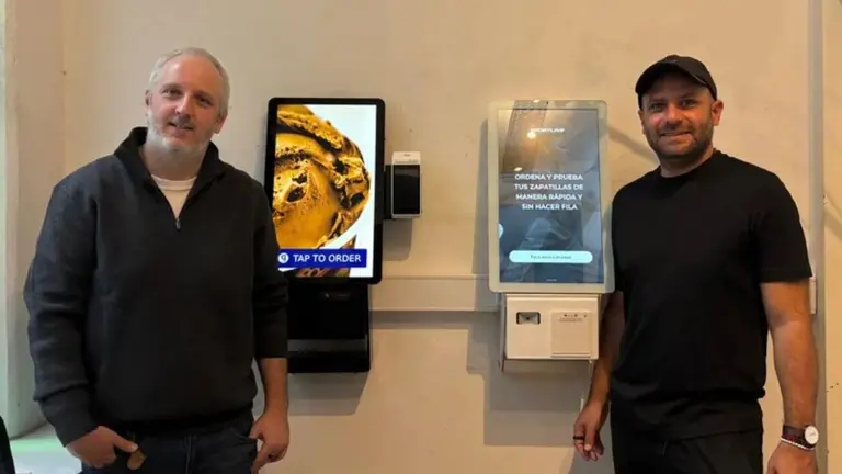 Argentinos crean plataforma para comprar y pagar sin hacer cola: ya lo usan Grido, Axion y Nike