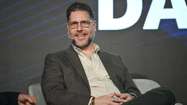 Bancos y billeteras entran en una nueva fase: la pelea por tu dinero se intensifica