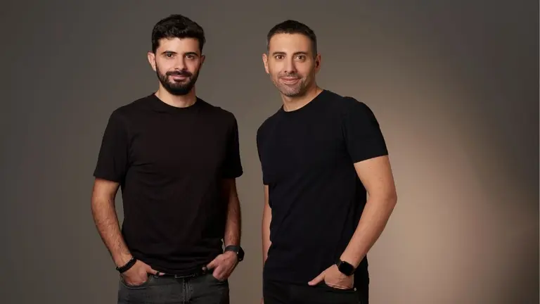 Crearon una fintech que le presta plata a repartidores usando un dato que los bancos no imaginaron