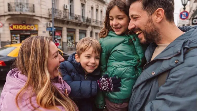 Cines, teatros y viajes con descuento: cómo es el plan que nadie esperaba para las vacaciones