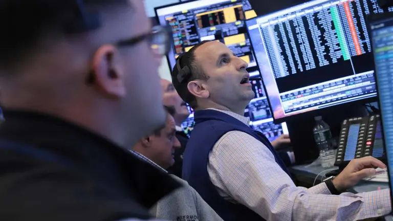Bitcoin y las criptomonedas pierden atractivo en Wall Street y la IA se lleva las inversiones