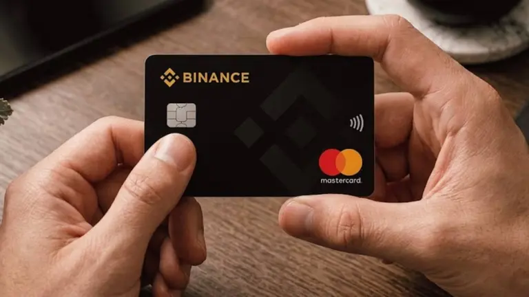 binance lanza su tarjeta física en la Argentina