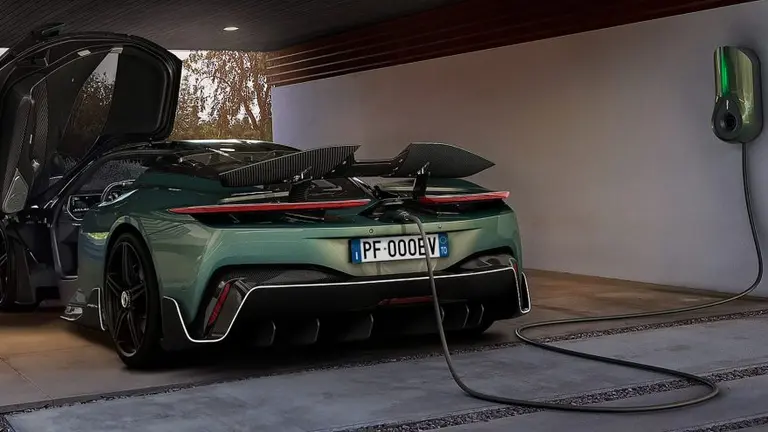 Caro, pero el mejor: por qué el nuevo superdeportivo eléctrico de Pininfarina hace ahorrar a sus dueños "por años"