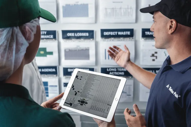 Tetra Pak presenta Tetra Pak Factory OS, una plataforma diseñada para transformar fábricas en entornos compatibles con IA