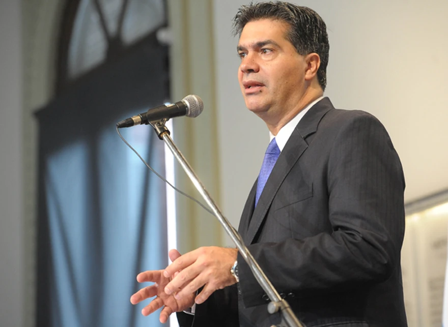 Jorge Capitanich Insisti En Que Blue Es Un Mercado Ilegal Y Lo Vincul 
