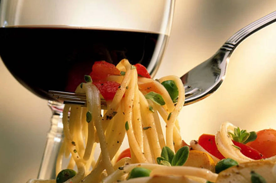 Vinos y pastas 10 etiquetas para diferentes platos
