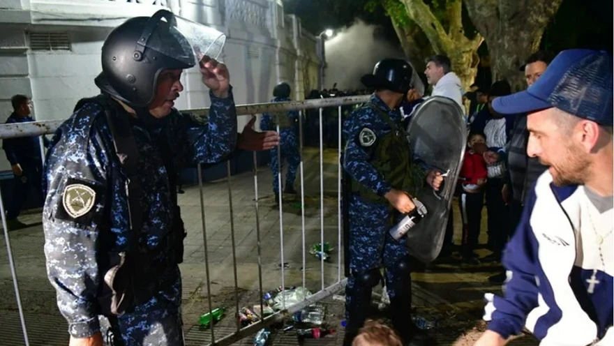 La Cámpora repudió la represión policial en Gimnasia-Boca