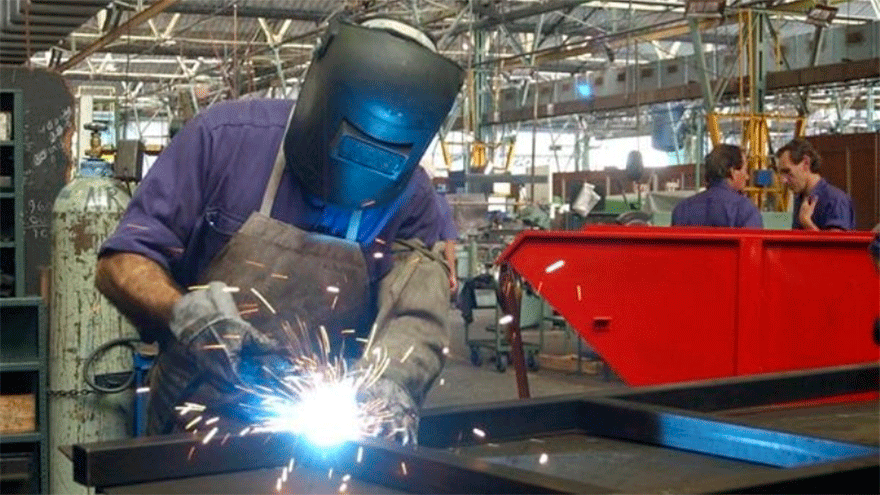 Industria: la capacidad ociosa disminuyó, pero igual marcó el peor febrero de la era Macri