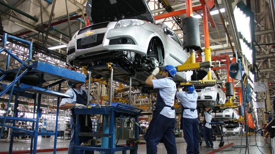 Con el nuevo esquema de retenciones, la caída real del gasto primario llegará a 8,4%
