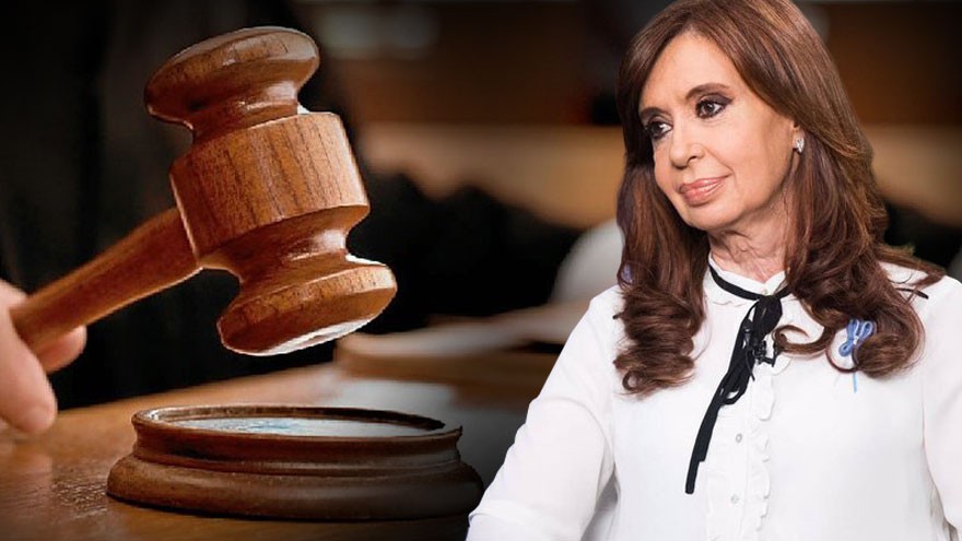Cristina Kirchner quiere invitar a mandatarios extranjeros a sus juicios