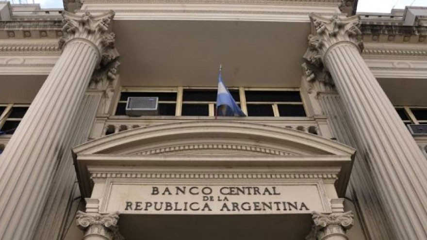 El Banco Central revela sus próximos pasos y cómo hará para contener la demanda de pesos en diciembre