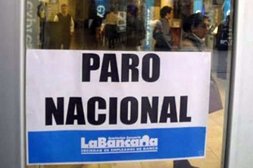 Bancarios confirman que se suman al paro de Moyano del 30 de abril