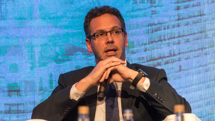 El mensaje de Sandleris a los "heridos" por la bicicleta financiera que no quieren más pesos