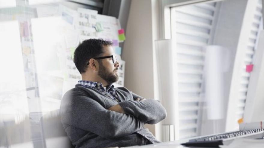 ¿Sabías que existe el síndrome de Estocolmo laboral?: de qué se trata y por qué no se habla de él en las empresas