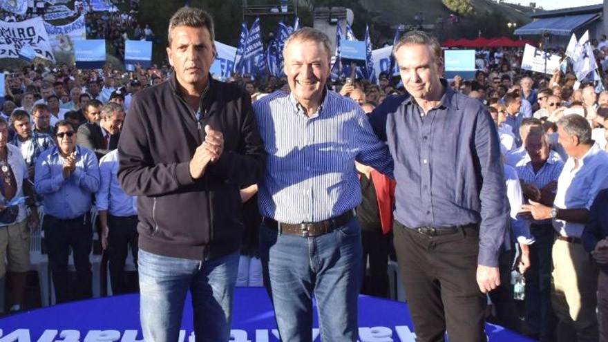 Con Sergio Massa como figura central y faltazo de dirigentes, se lanzó el espacio Alternativa Federal