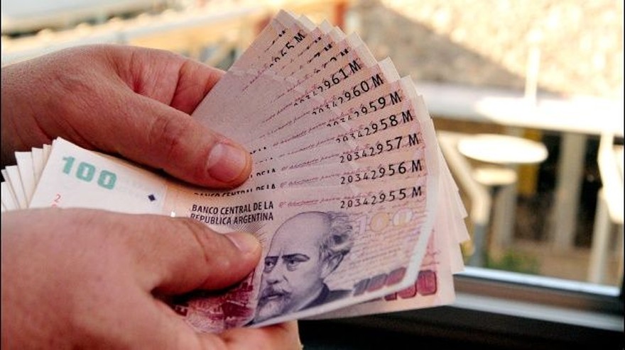 Empleados de Comercio acordaron aumento salarial del 30% anual