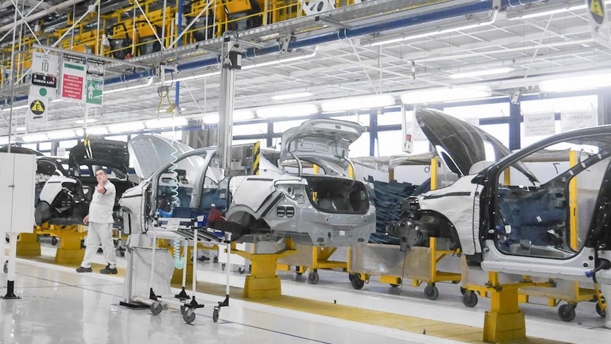 Automotrices definen el cronograma de suspensiones de personal para mayo