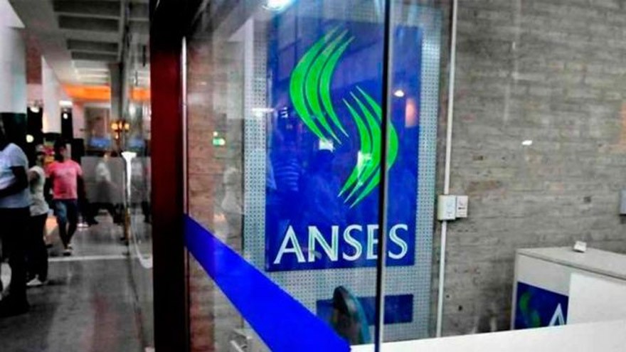 Jubilaciones, pensiones y asignaciones familiares aumentan 10,74% desde junio