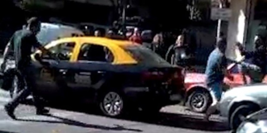 El taxista del "relato salvaje" ya no podrá manejar