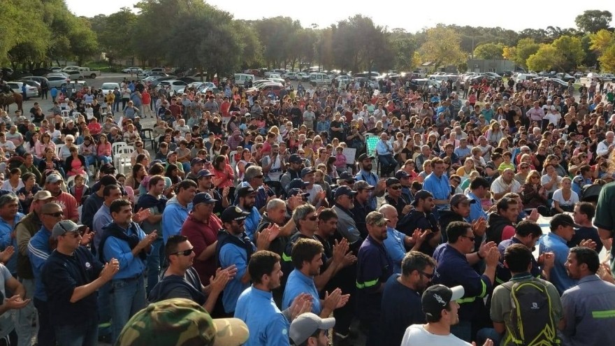 Conflicto en Loma Negra: se dictó la conciliación obligatoria en la planta de Barker