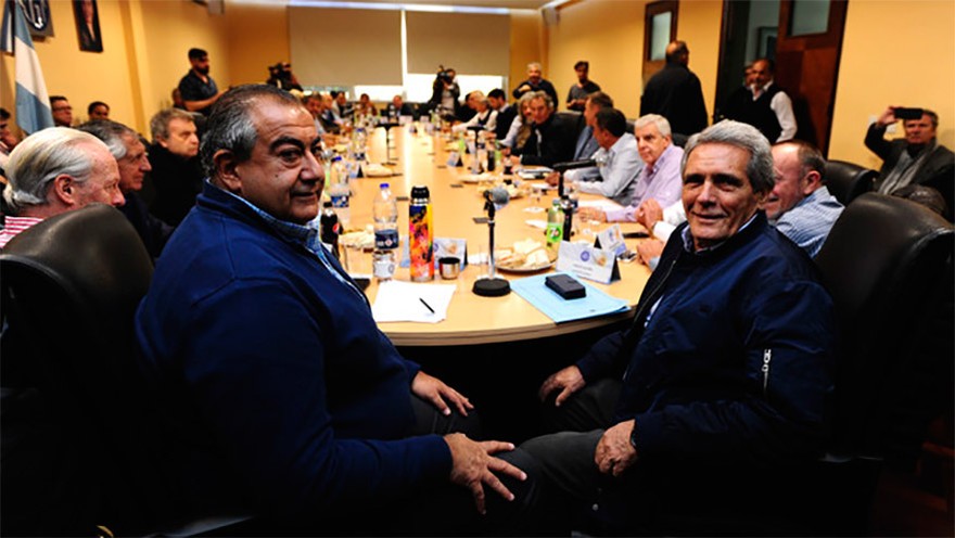 Por la reciente devaluación, la CGT reclama la reapertura de las paritarias