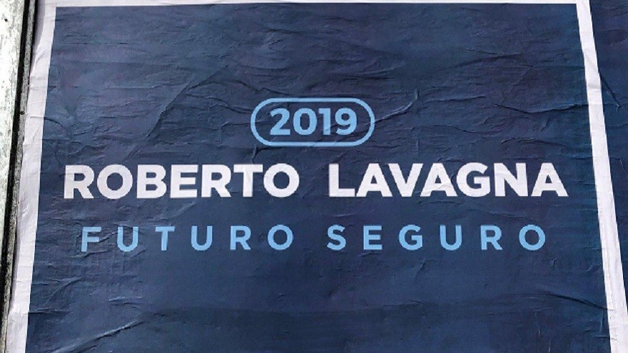 Tras el anuncio de Cristina, aparecieron los primeros afiches de Lavagna y Massa