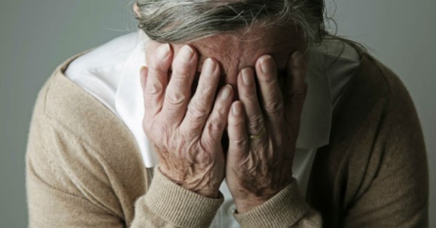Olvidos y confusión: cómo son cuando aparecen por el mal de Alzheimer