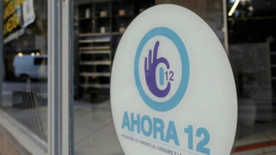 Queda una semana para comprar celulares con Ahora 12 y hay expectativas por reunión con el Gobierno