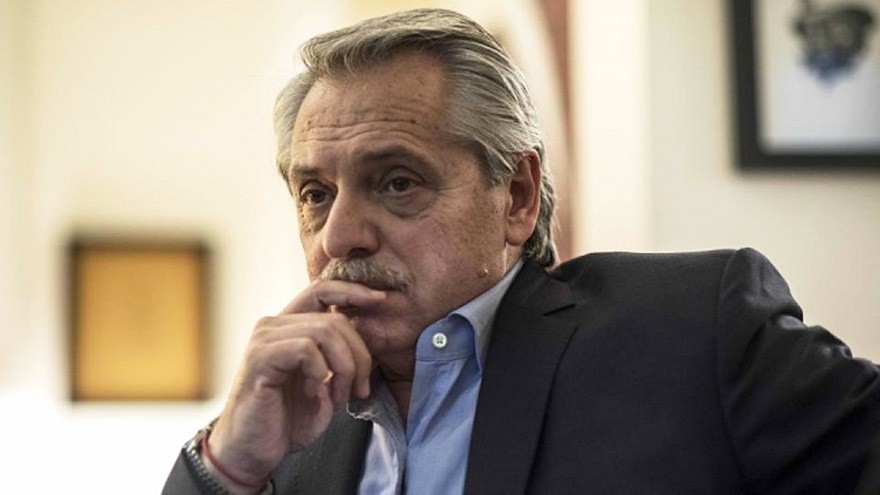Alberto Fernández habló del cepo cambiario y alertó sobre la fuga de dólares