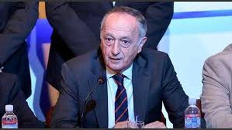 ¿Por qué la UIA insiste en que los privados no podrán pagar el bono que propone el Gobierno?