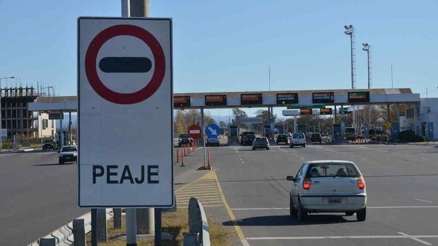 Peajes: el Gobierno, a punto de definir el futuro de las concesiones de la Panamericana y Acceso Oeste