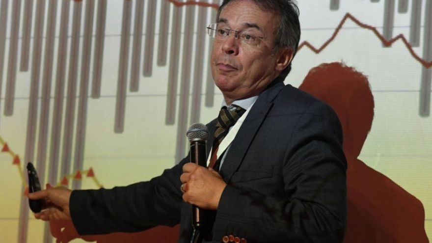 Artana se refirió a la promesa de Alberto Fernández: "Tendría que decir de dónde sacará plata para medicamentos gratis"