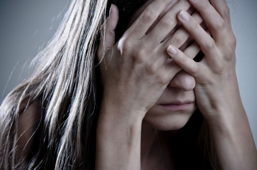 Cuando el cuerpo se adelanta: cuáles son las causas de la menopausia temprana