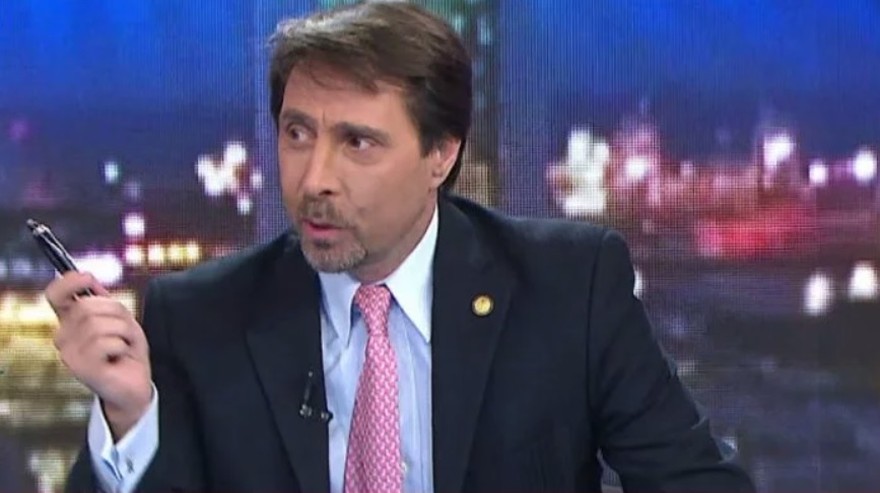 Tras ser despedido del Grupo América, Feinmann se tomó revancha contra Radio La Red