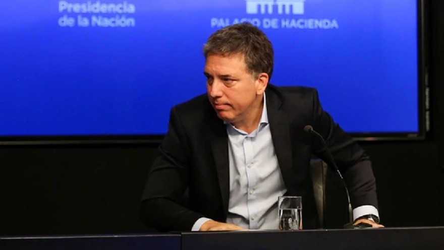 La carta de Dujovne: "Mi salida es coherente con la pertenencia a un gobierno que escucha a la gente"
