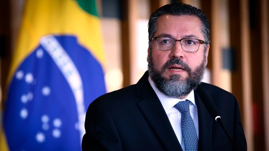 El canciller de Brasil criticó a Alberto F.: "Lo veo como una muñeca rusa; lo abres y está Cristina, Lula y Chávez"
