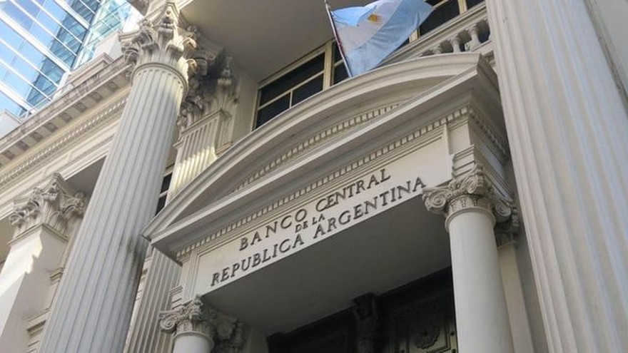 Pandemia y crisis: Banco Central prendió la maquinita y en marzo tuvo que inyectar casi $600.000 millones en la economía