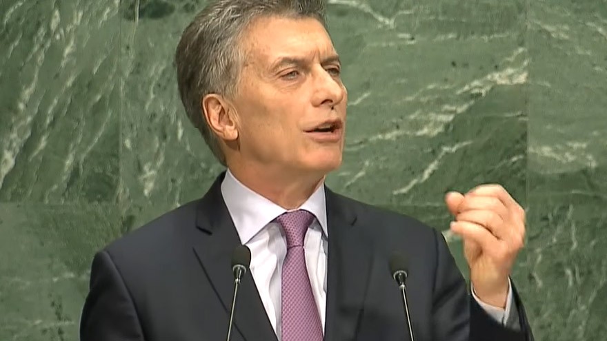 Macri: "Esta carga impositiva es imposible para las familias y para las pymes"