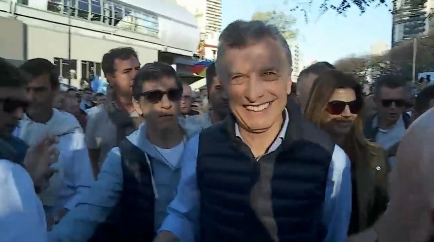 Macri prometió una reducción en el impuesto a las Ganancias para Pymes y monotributistas