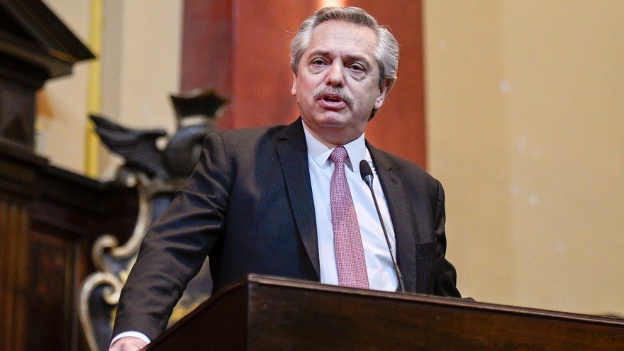 La OCDE prevé una recesión más profunda para este año y el próximo en la Argentina